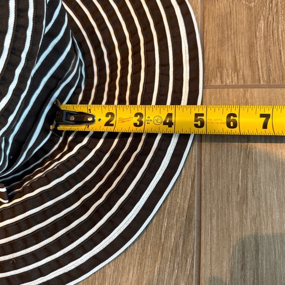 Sun Hat Floppy Beach Pool Hat Brown & White - Picture 1 of 4